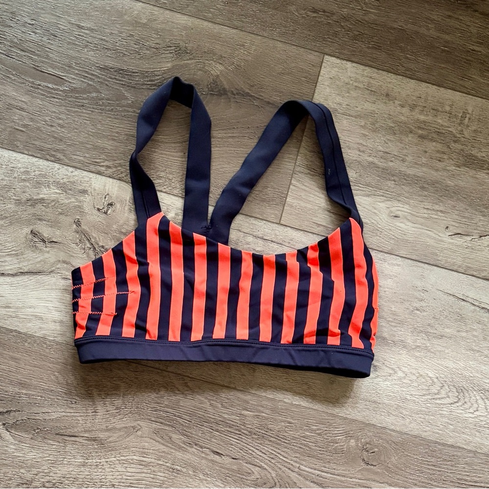 ⭐️⭐️. Lululemon Navy & Coral striped sports bra. ⭐️⭐️